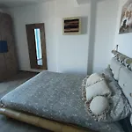 Sasa * Fiskardo